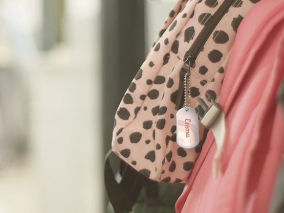 Etiqueta para mochilas con diseño
