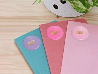 Etiquetas redondas personalizadas en dorado/plateado con diseño de acuarela
