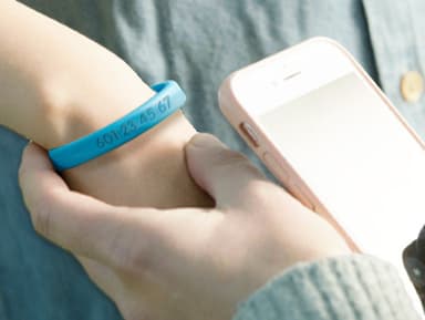 Pulsera SOS delgada